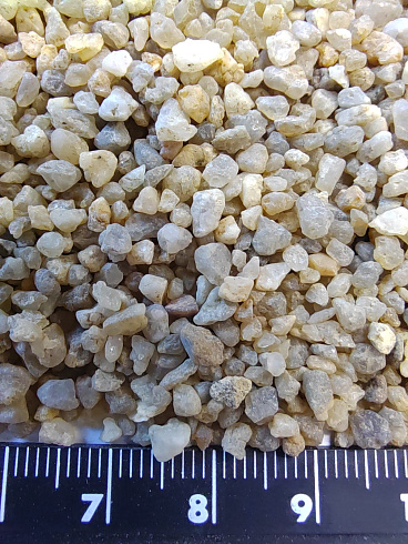 Кварцевый песок для водоподготовки фр. 1,6-3 мм.  купить в Перми фото Камень Клуб