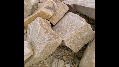 Kamenclub.ru: Песчаник пластушка желтый с рисунком (4-6 см)  купить в Перми плитняк пластушка желтый с рисунком песчаник 9 000 руб/м3   фото КАМЕНЬ КЛУБ