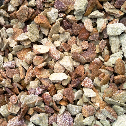 Kamenclub.ru: Щебень крошка желтый (ЗЛАТОЛИТ) фр. 20-40 мм.  купить в Перми златолит бежевый, золотистый, желтый декоративная каменная крошка 10800 руб/т   фото КАМЕНЬ КЛУБ