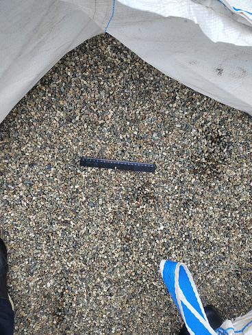 Kamenclub.ru: Галька речная окат (серая) фр.5-10 мм купить  в Перми галька речная серая, серый, темно-серый, светло-серый, коричневый речная окатанная галька декоративная ландшатфная 5000 руб/т   фото КАМЕНЬ КЛУБ