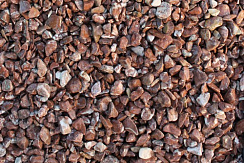 Kamenclub.ru: Мраморная крошка (щебень галтованный розовый) фр.40-70 мм.  купить в Перми мрамор розовый, красный галтовка мраморная щебня 15000 руб/т   фото КАМЕНЬ КЛУБ