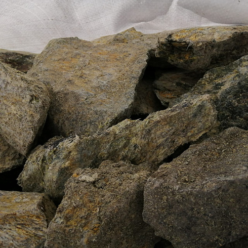 фото Змеевик салатовый  (фр. 70-100 мм)  купить в Перми в интернет-портале КАМЕНЬ КЛУБ