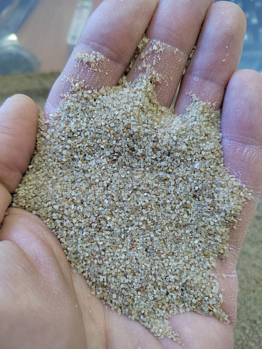 Кварцевый песок для площадок фр. 0,3 - 1 мм.  купить в Перми фото Камень Клуб