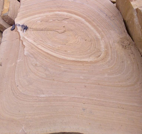 Kamenclub.ru: Форматный камень (плаха) пошаговая дорожка от 70-150 см (4 -12 см)  купить в Перми плитняк  форматный плаха желтый песчаник 9 000 руб/т   фото КАМЕНЬ КЛУБ