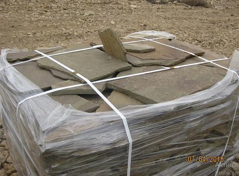 Kamenclub.ru: Песчаник пластушка серо-зеленый (4,0 см- 5,0 см)  купить в Перми песчаник серо-зеленый, серый, зеленый песчаник рваный ландшафтный колотый 9000 руб/м3   фото КАМЕНЬ КЛУБ