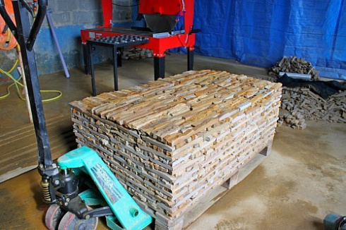 Kamenclub.ru: Песчаник (лапша) art PSG-3-01  купить в Перми    2300 руб/кв.м   фото КАМЕНЬ КЛУБ