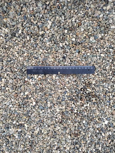 Kamenclub.ru: Галька речная окат (серая) фр.5-10 мм купить  в Перми галька речная серая, серый, темно-серый, светло-серый, коричневый речная окатанная галька декоративная ландшатфная 5000 руб/т   фото КАМЕНЬ КЛУБ