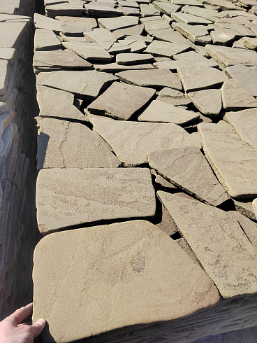 Kamenclub.ru: Песчаник пластушка галтованная серо-зеленая (3,0 см)  купить в Перми песчаник серо-зеленый песчаник 18000 руб/м3   фото КАМЕНЬ КЛУБ