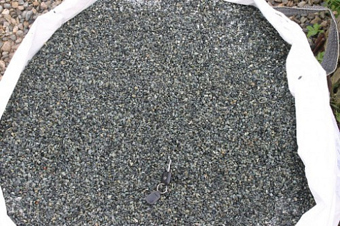 Kamenclub.ru: Щебень крошка зеленый (змеевик) фр. 5-10 мм  купить в Перми змеевик зеленый, салатовый ландшафтный декоративный щебень крошка 7 200 руб/т   фото КАМЕНЬ КЛУБ