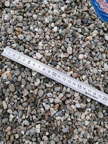 Kamenclub.ru: Галька речная окат (серая) фр.5-10 мм купить  в Перми галька речная серая, серый, темно-серый, светло-серый, коричневый речная окатанная галька декоративная ландшатфная 5000 руб/т   фото КАМЕНЬ КЛУБ