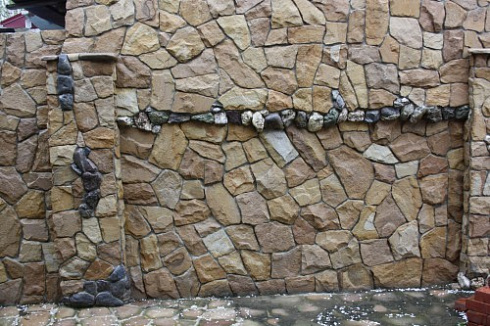 Kamenclub.ru: Песчаник колотый для облицовки (фр. 2-3 см)  купить в Перми песчаник бежевый серый рыжий песчаник строительный 5000 руб/т   фото КАМЕНЬ КЛУБ