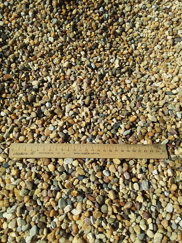 Kamenclub.ru: Галька окат (серо-желтая) фр.5-10 мм. купить  в Перми галька речная рыжий, желтый, рыжий, серо-желтый речная окатанная галька декоративная 5000 руб/т   фото КАМЕНЬ КЛУБ