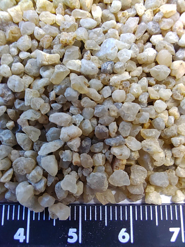 Кварцевый песок для водоподготовки фр. 1,6-3 мм.  купить в Перми фото Камень Клуб