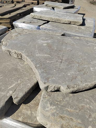 Kamenclub.ru: Песчаник галтованный для облицовки (фр. 2-5 см)  купить в Перми песчник рыжий желтый серый песчаник окатанный речной 6 000 руб/т   фото КАМЕНЬ КЛУБ