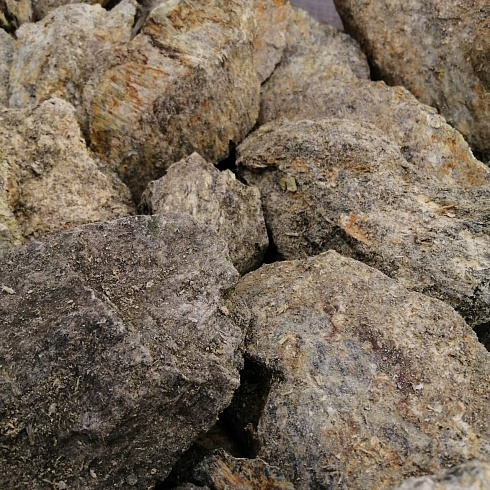 фото Змеевик салатовый  (фр. 70-100 мм)  купить в Перми в интернет-портале КАМЕНЬ КЛУБ