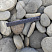 Kamenclub.ru: Галька речная плоская (серо-белая) фр. 70-120 мм. купить  в Перми галька галечник речной серый, белый окатанная плоская  природная галька 9000 руб/т   фото КАМЕНЬ КЛУБ