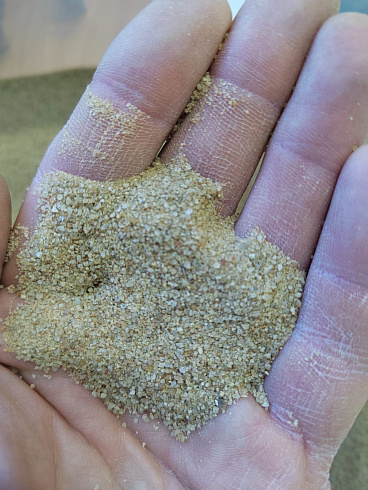 Кварцевый песок для площадок фр. 0,16-0,63 мм.  купить в Перми фото Камень Клуб