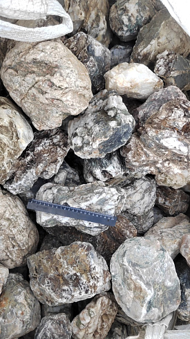 Kamenclub.ru: Кварцевый валунчик фр.100-300 мм.  купить в Перми кварц белый, бежевый молочный рыжий крупный природный камень галечник 7850 руб/т   фото КАМЕНЬ КЛУБ