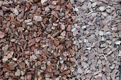 Kamenclub.ru: Мраморная крошка (щебень крошка розовый) фр. 10-20 мм.  купить в Перми мрамор розовый, красный каменная декоративная крошка ландшафтная 11000 руб/т   фото КАМЕНЬ КЛУБ