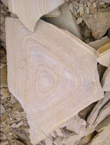 Kamenclub.ru: Форматный камень (плаха) пошаговая дорожка от 70-150 см (4 -12 см)  купить в Перми плитняк  форматный плаха желтый песчаник 9 000 руб/т   фото КАМЕНЬ КЛУБ