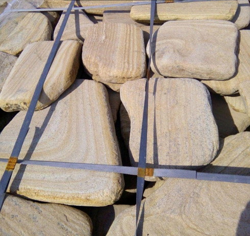 Kamenclub.ru: Песчаник пластушка галтованный желтый с рисунком (3 см)  купить в Перми плитняк - пластушка желтый песчаник 21000 руб/м3   фото КАМЕНЬ КЛУБ