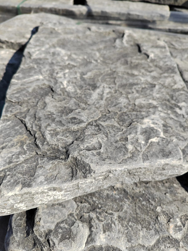 Kamenclub.ru: Песчаник галтованный для облицовки (фр. 2-5 см)  купить в Перми песчник рыжий желтый серый песчаник окатанный речной 6 000 руб/т   фото КАМЕНЬ КЛУБ