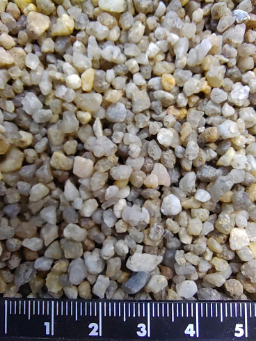 Кварцевый песок для площадок фр. 2-5 мм.  купить в Перми фото Камень Клуб